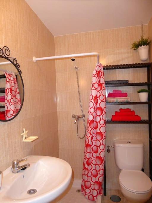 Atico Fresco Y Luminoso Con Aparcamiento Privado Apartment เนร์คา ภายนอก รูปภาพ