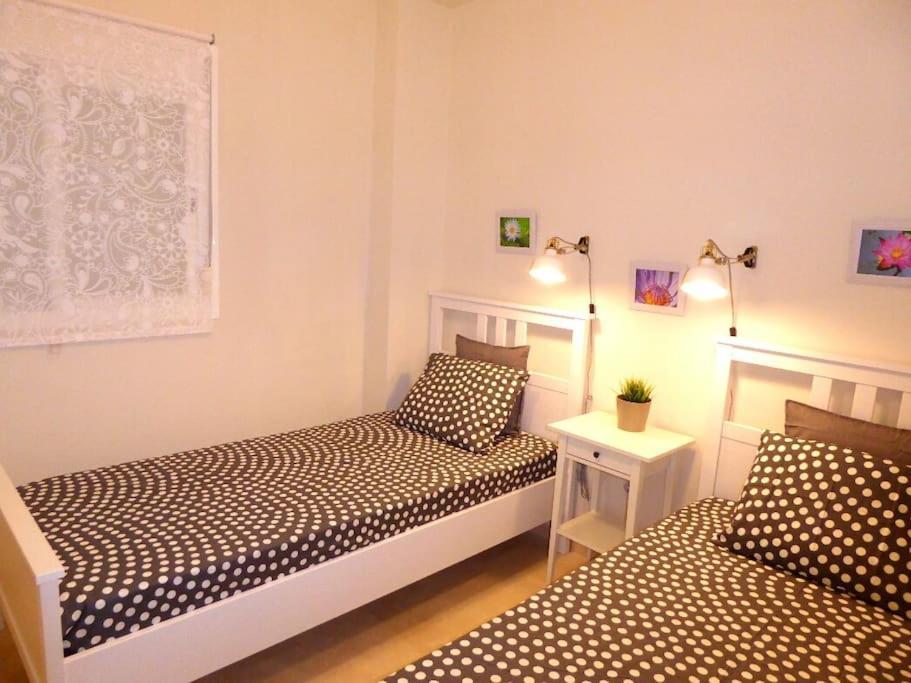 Atico Fresco Y Luminoso Con Aparcamiento Privado Apartment เนร์คา ภายนอก รูปภาพ